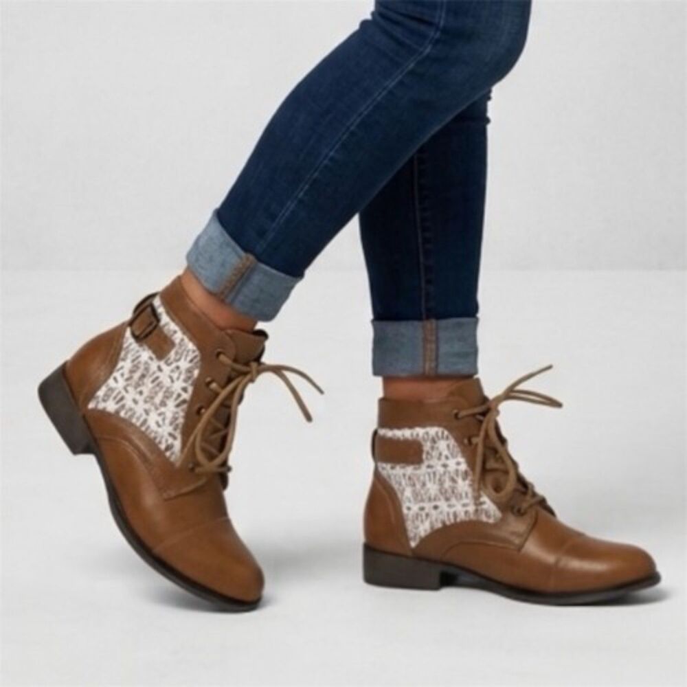 Madden Girl Ankle Boots Sz 9.5M Armie Lace Up Crochet Inlay Brown Granny Cottage